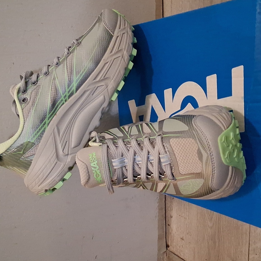 Hoka One Mafate Speed  Light Gray and Mint Running Shoes - Picture 4 of 6